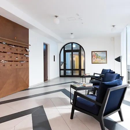 Hilltop - Grand Gonsiori