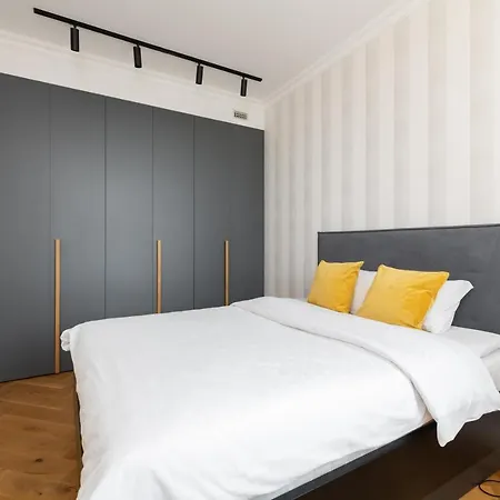 Hilltop - Grand Gonsiori Tallinn