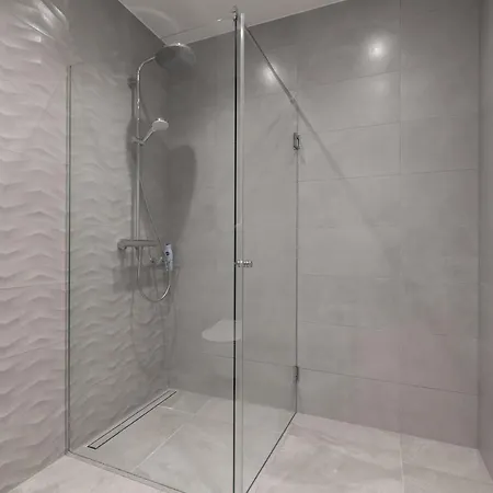 Apartman Hilltop - Grand Gonsiori