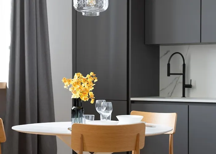 Hilltop - Grand Gonsiori * Tallinn