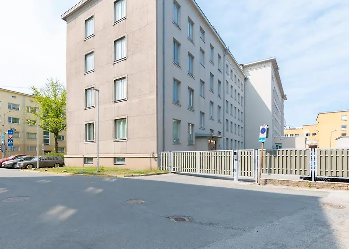 Hilltop - Grand Gonsiori Apartment *