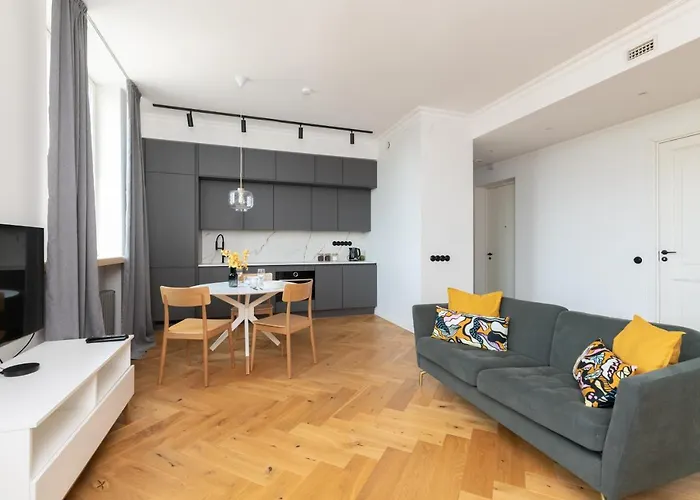 Hilltop - Grand Gonsiori Apartman